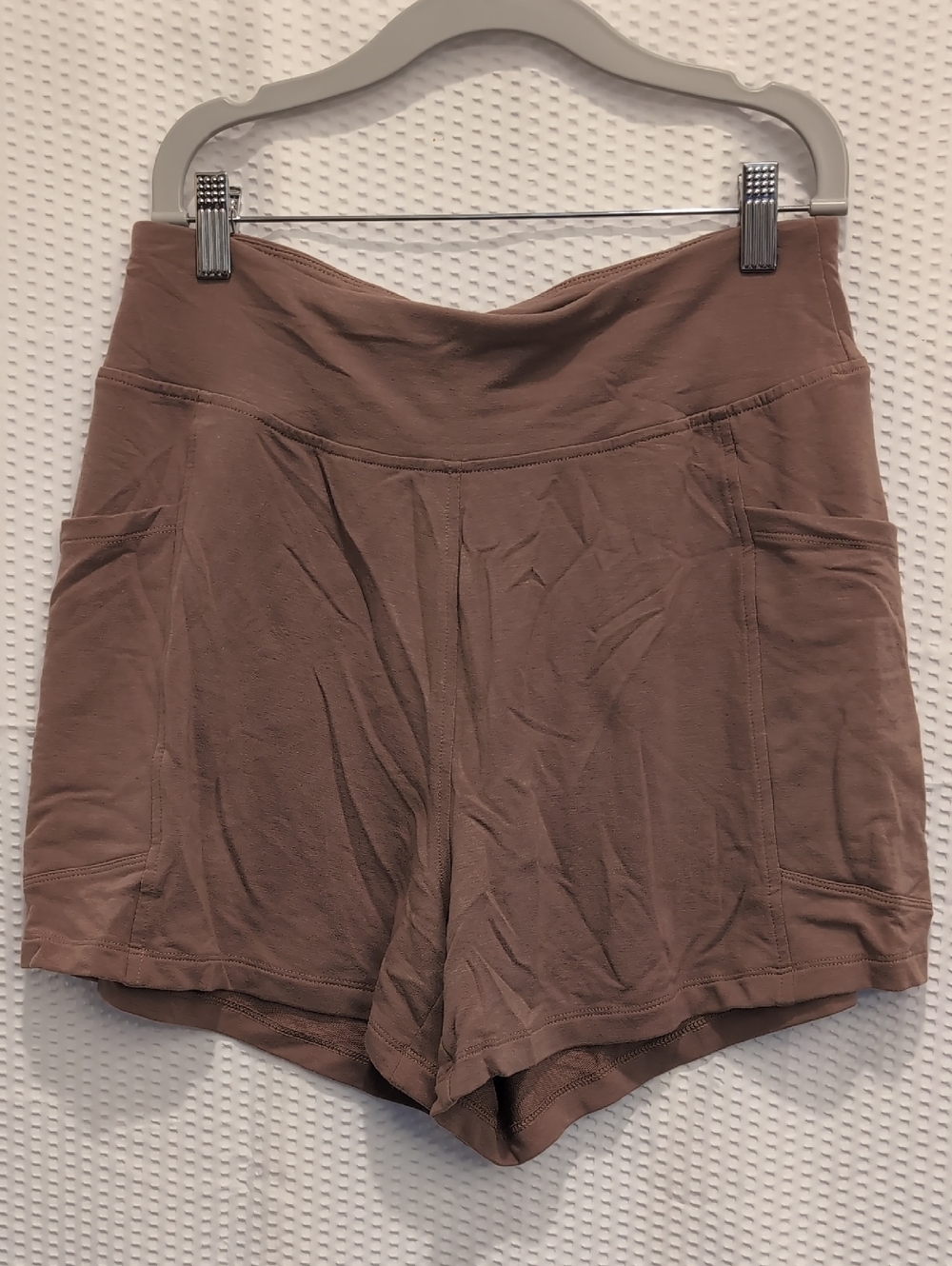 High-Rise Athletic Shorts in Mauve Taupe